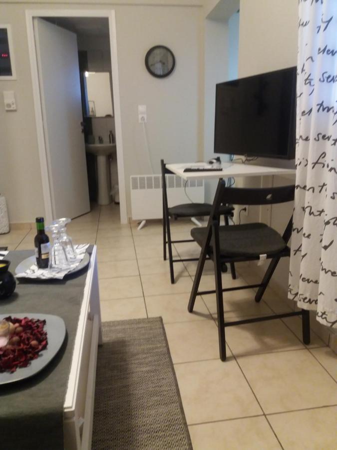 Helen'S Welcoming & Cozy Flat Διαμέρισμα Κορωπί Εξωτερικό φωτογραφία