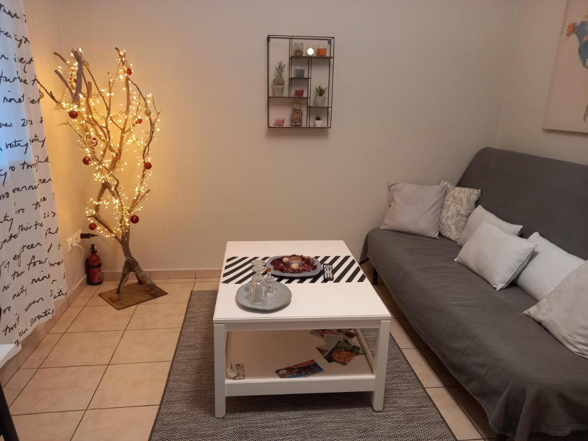Helen'S Welcoming & Cozy Flat Διαμέρισμα Κορωπί Εξωτερικό φωτογραφία